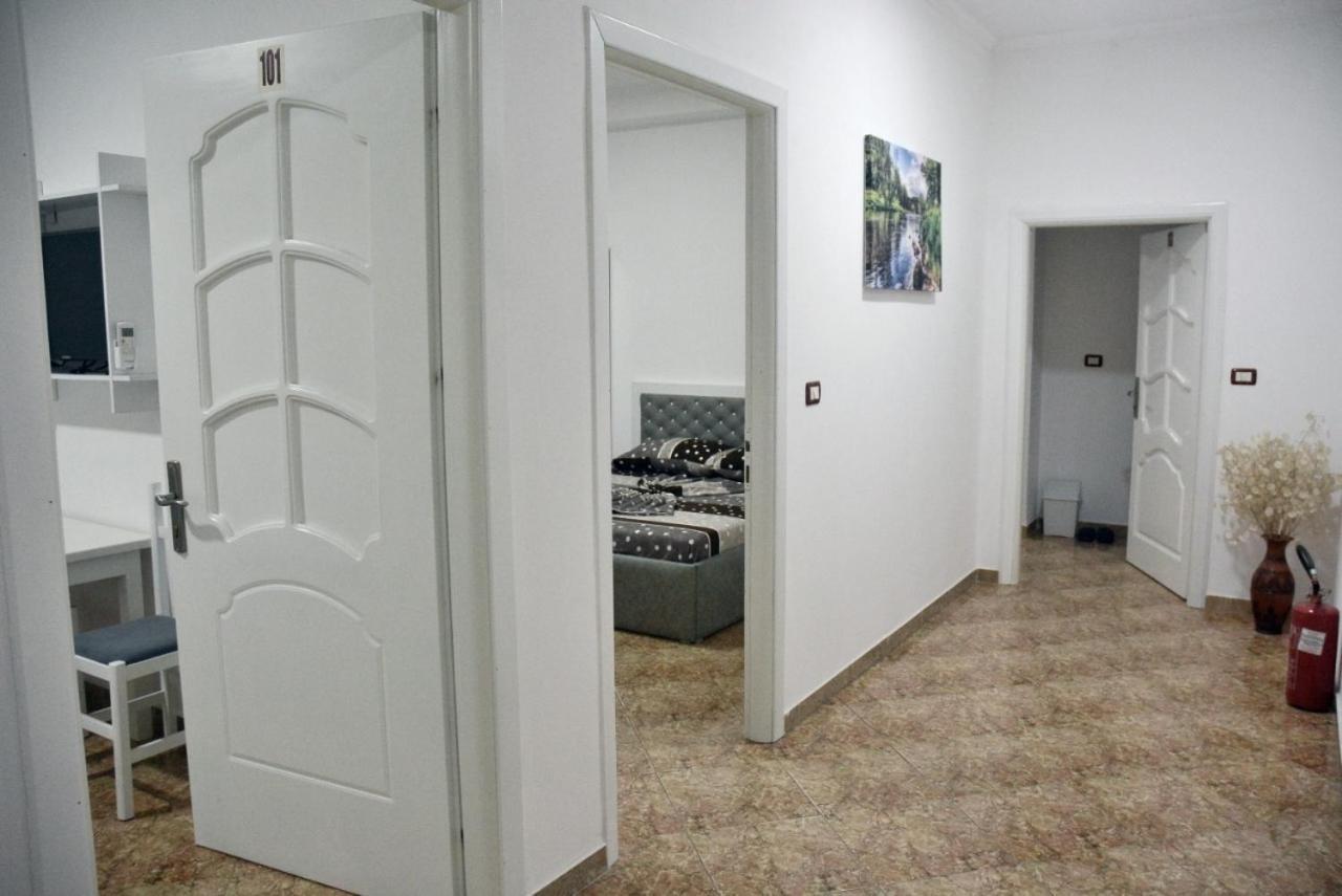 Hotel Reci Peshkopi المظهر الخارجي الصورة